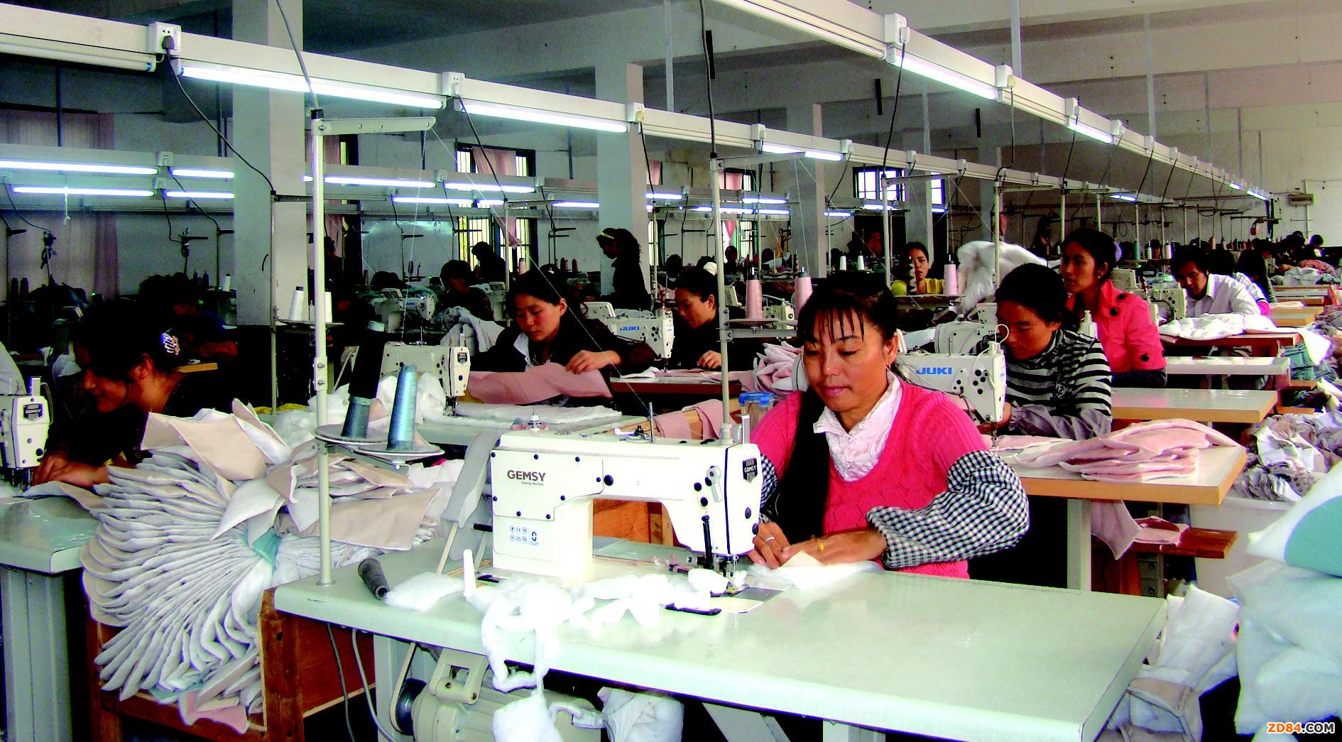 服飾企業(yè)如何在渠道之上構(gòu)筑強(qiáng)勢(shì)品牌