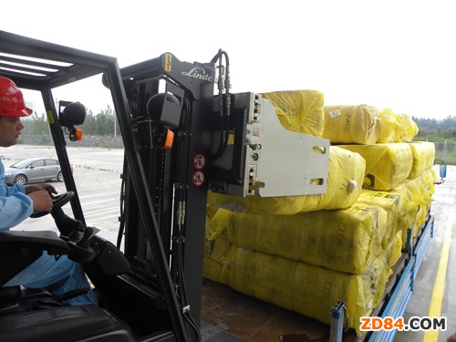 棉花“滯庫” 棉花保稅倉庫“吃不消”