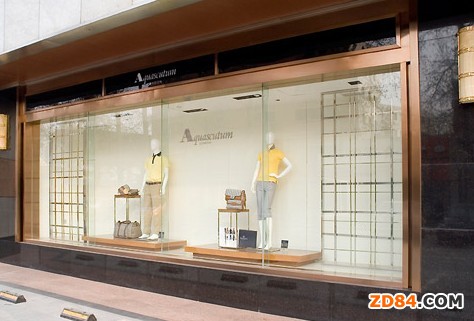 香港服裝企業(yè)收購(gòu)英奢侈服裝品牌雅格獅丹