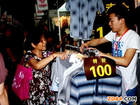 名牌服裝成都直銷展掀起男裝熱賣潮