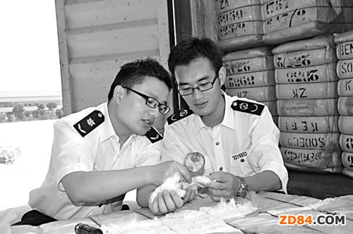 常州檢驗(yàn)檢疫局嚴(yán)把進(jìn)口棉花質(zhì)量安全關(guān)