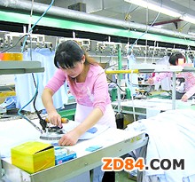 深圳外貿(mào)服裝企業(yè)訂單減少 生產(chǎn)線內(nèi)遷