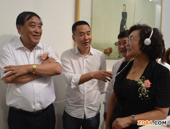 王天凱高度關(guān)注時(shí)尚軟實(shí)力