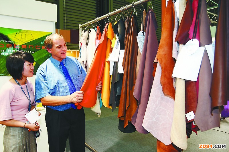 Ƥ���������ݔ�W���T��