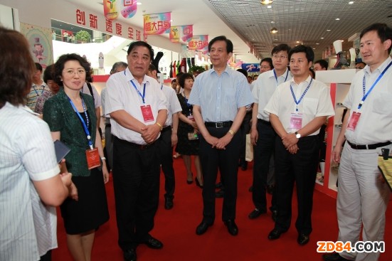 王天凱:東北襪業(yè)園區(qū)大學(xué)生創(chuàng)業(yè)模式值得推廣