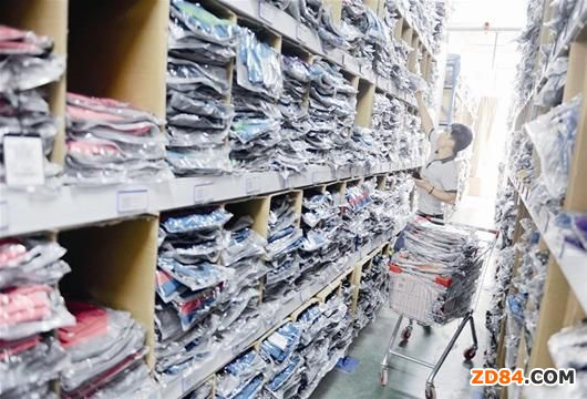 圖文:武漢服裝電商業(yè)遭遇寒意