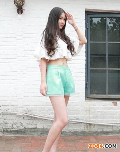 ��ɫ������