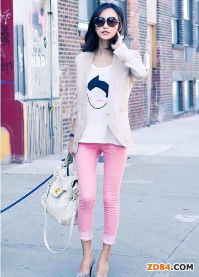 ������b���似�ɣ��߷�ѝ��δ����@���L��