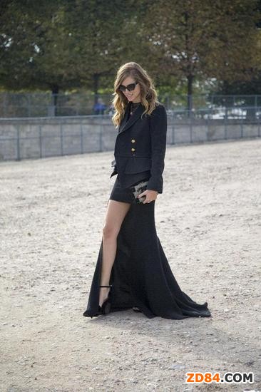 黑色拖地裙 西裝外套