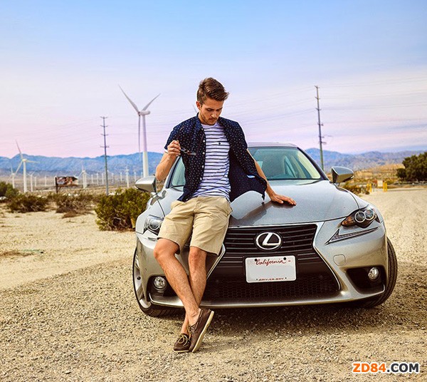 夏季淺色襯衫搭配3妙招