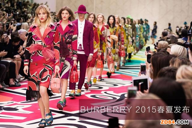 2015���ؕr�b��BurberryͯԒ����