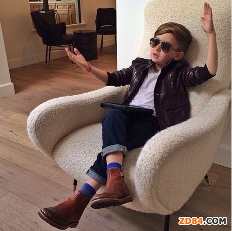 �����W߅վ���(qi��ng)�r���к�������ī��С���� Alonso Mateo