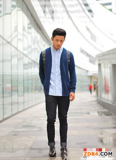 秋天男生穿衣要注意細(xì)節(jié)搭配 年輕型男搭配秀