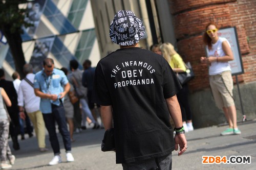 男裝周外也吸睛 學(xué)習(xí)時(shí)尚達(dá)人的穿搭秘籍