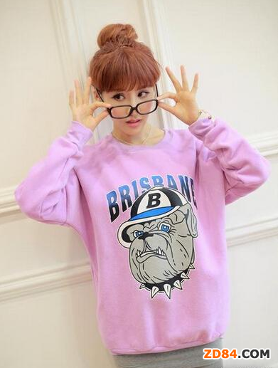 冬天來(lái)件衛(wèi)衣吧 穿出美麗好心情哦