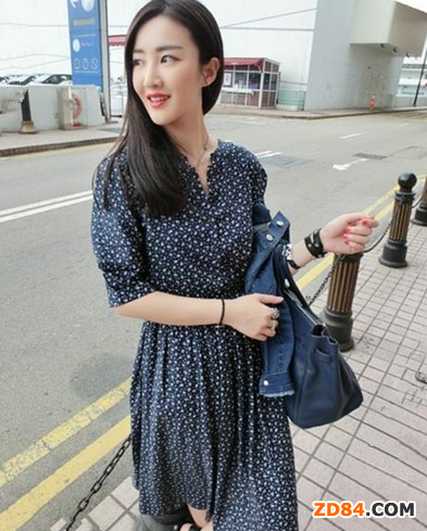 碎花長裙復(fù)古風(fēng)第二彈 繼續(xù)高冷走起