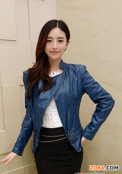 皮夾克搭配 魅力無(wú)法擋