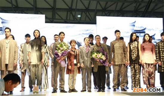 �������ω�����c��һͬ�P�c(di��n)2014�鼏�r���Ļ���