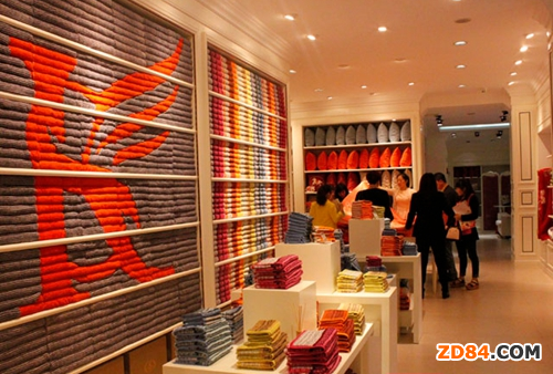 �Pʢ���ÚW��֮�У��ɾ͇�(gu��)�H�����µ䷶