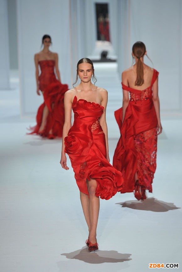 2015���İ����F���µ��Ї�(gu��)�߶�